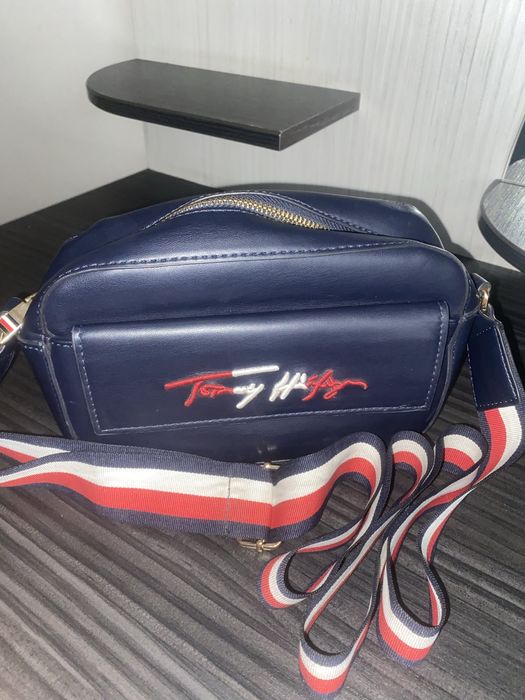 Барсетка томми хорошоего качества