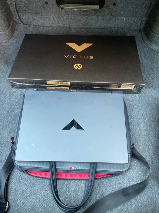 HP Victus 16-s1020ci