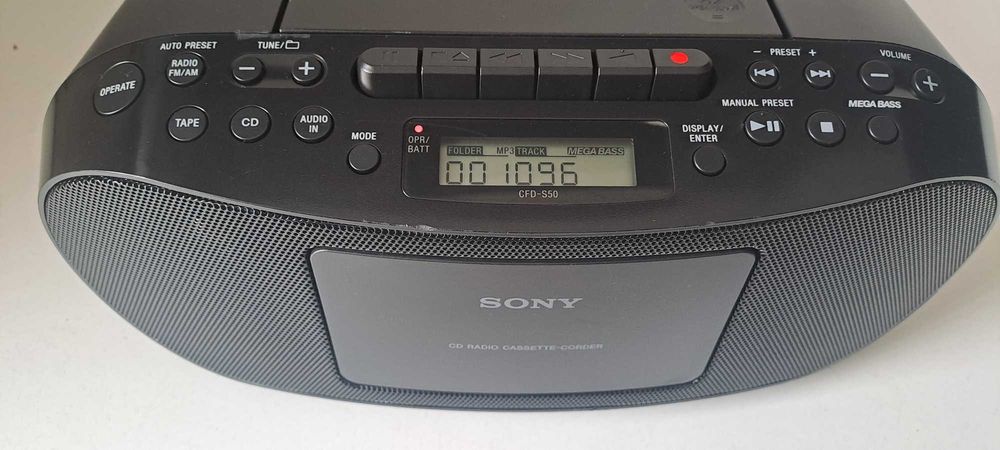Sony CFD S 50 radio casetofon CD boombox muzica vintage colectie