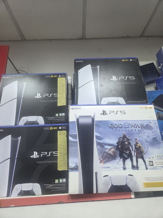 Playstation 5 в асортименте с играми и без игр