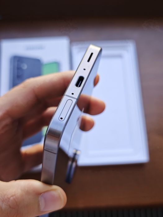 Samsung A56 256Gb без ремонта