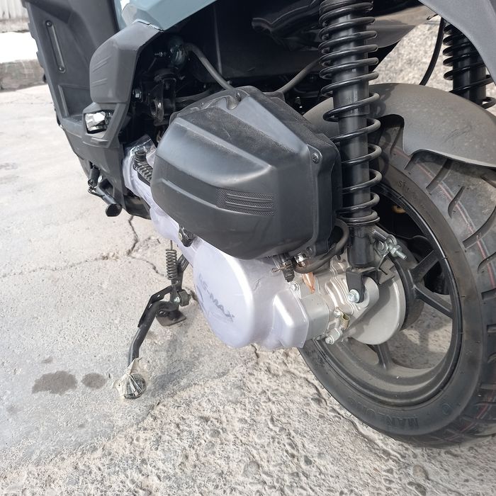 Продам скутер Танк