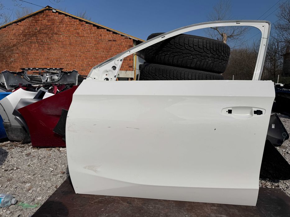 Врата Skoda Fabia 2021 год.-