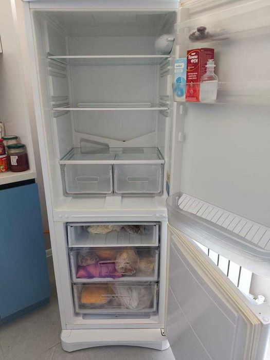 Холодильник INDESIT