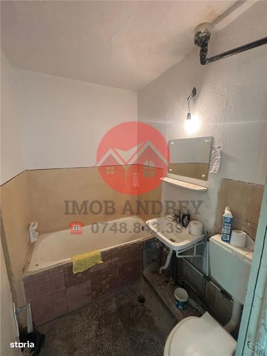 Apartament 3 camere decomandat – Cartier Neptun