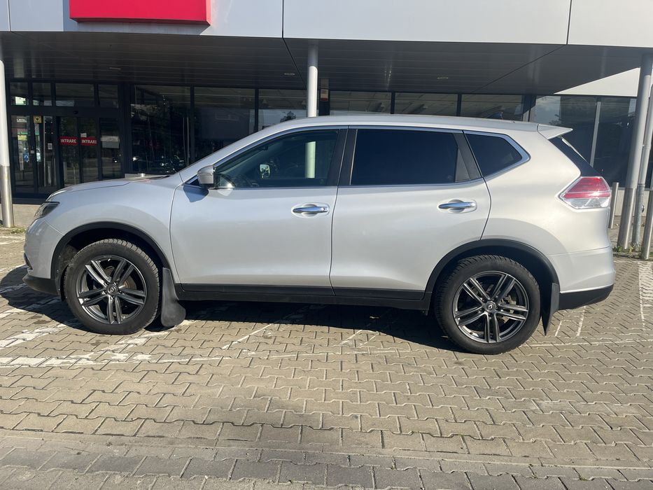 Nissan X-Trail 1.6 dci / 2015 / 360 camera
