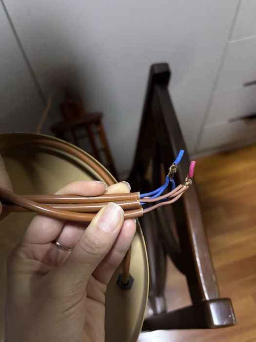 Продается люстра 3 яруса