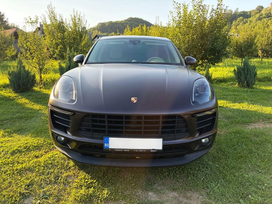 Porsche Macan Masina