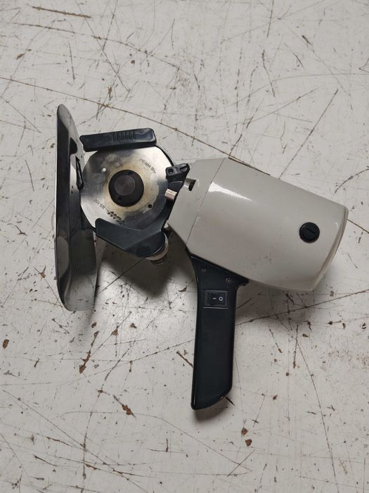 Електрическа ножица за плат МЕМ
WM-100 | 100мм | 220V