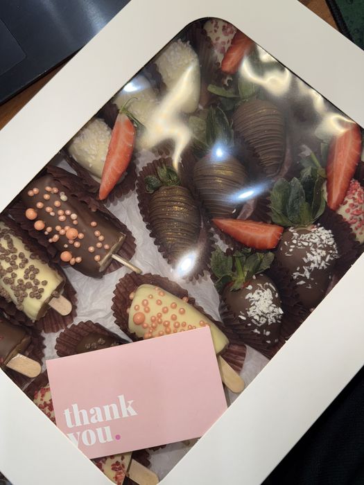 клубника в шоколаде