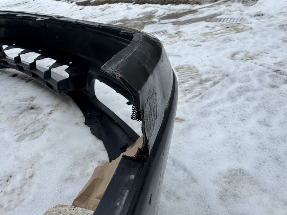 Передний бампер Mazda 626/Мазда 626