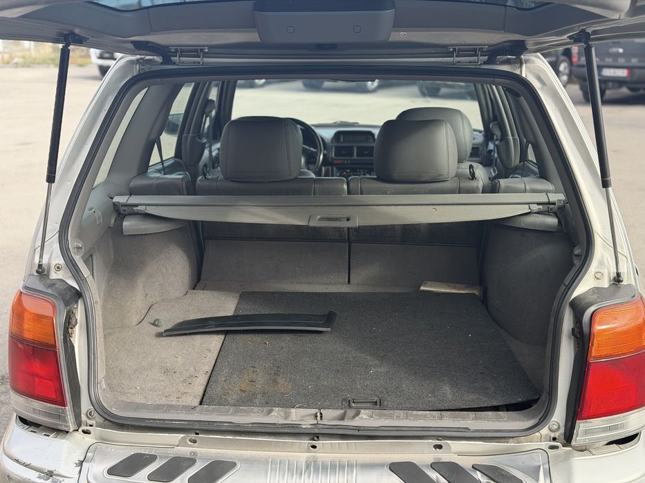 Subaru Forester - на части