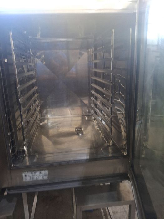 Конвектомат RATIONAL газ 20 тави