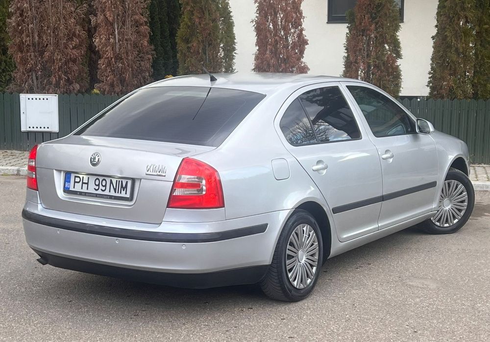 Vând Skoda Octavia 1.6 benzină și GPL