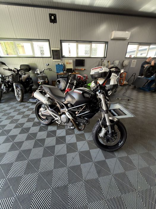 Ducati Monster 696 2008