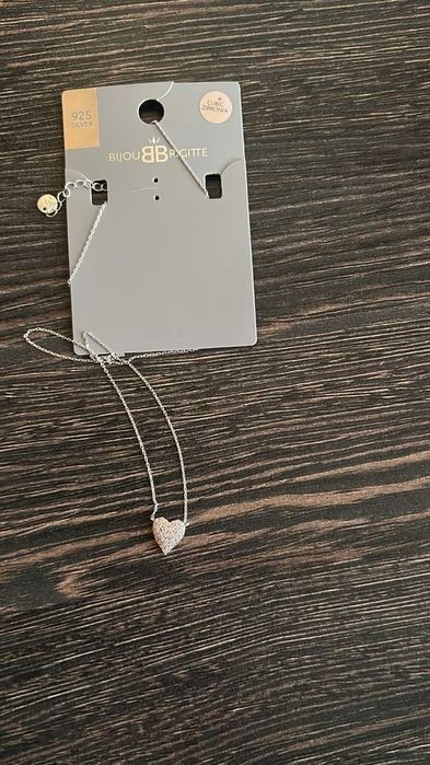 Сребърни колиета