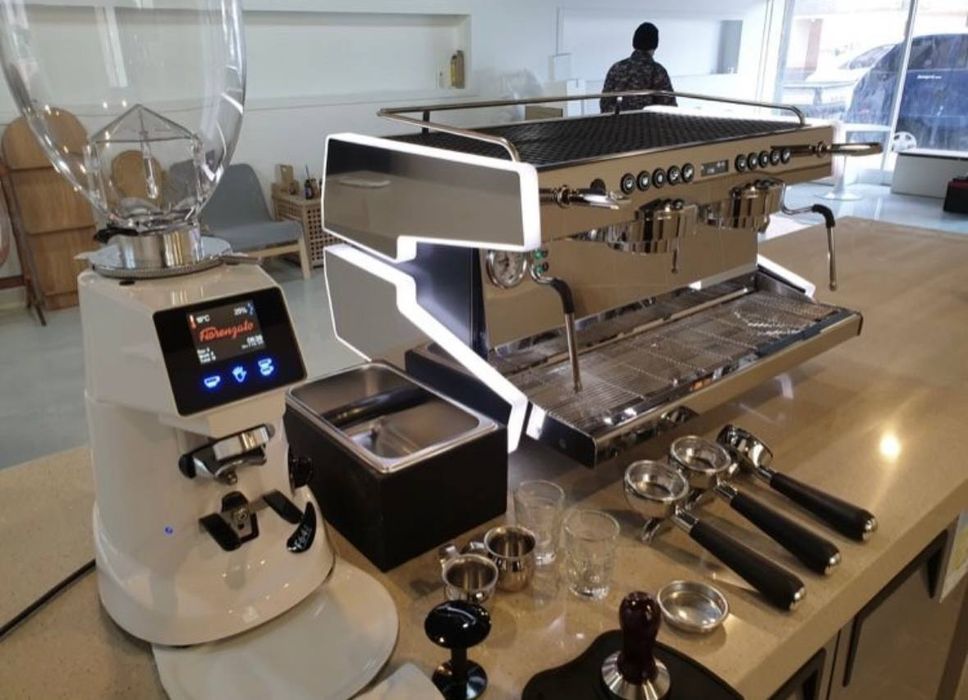 Кофемашина аренда фуршетные столы уличный обогреватель прокат
Достав