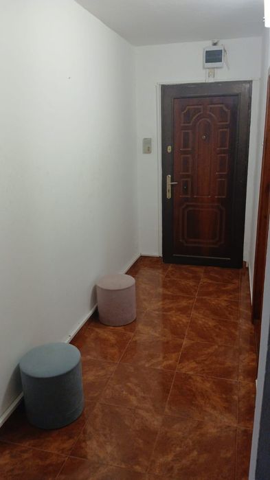 Apartament 2 camere, parter – zonă bună
