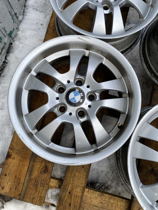 Диски р16 на БМВ ( оригинал )