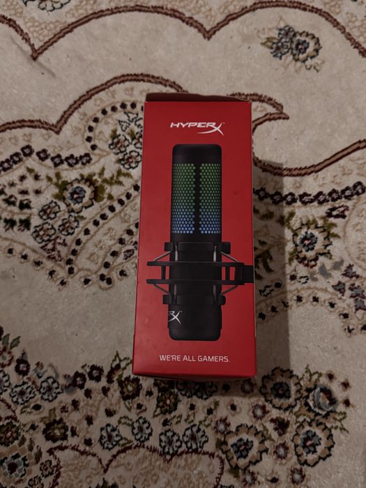микрофон HyperX Quadqast S