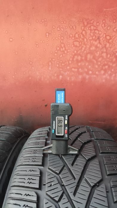 2бр зимни гуми 205/55/16 Semperit 
dot22
6.79mm
Добро състояние на гум