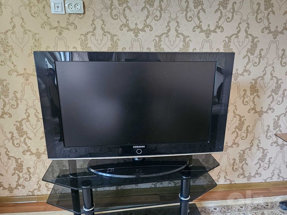 ЖК-телевизор Samsung LE37S81B
