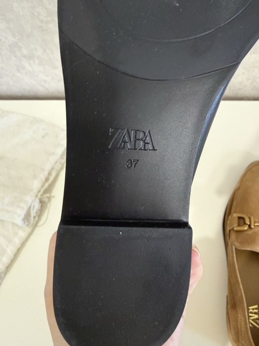 Абсолютно новые лоферы Зара