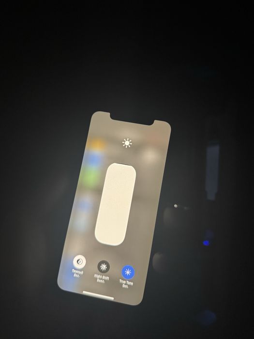 Iphone 11 pro 64gb, 82%