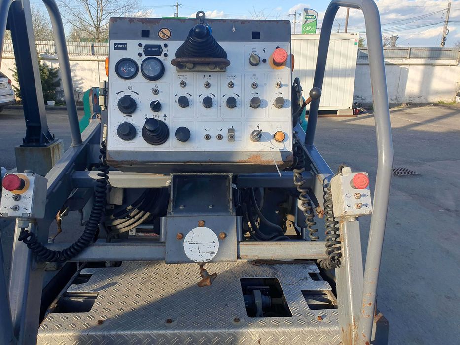 Finisor asfalt VOGELE Super 800, an fabricatie 2008  stare foarte buna