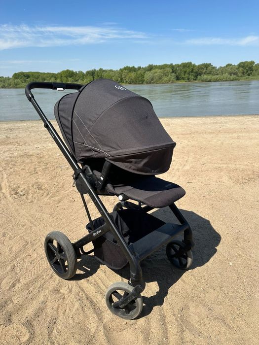 Коляска Cybex с люлькой