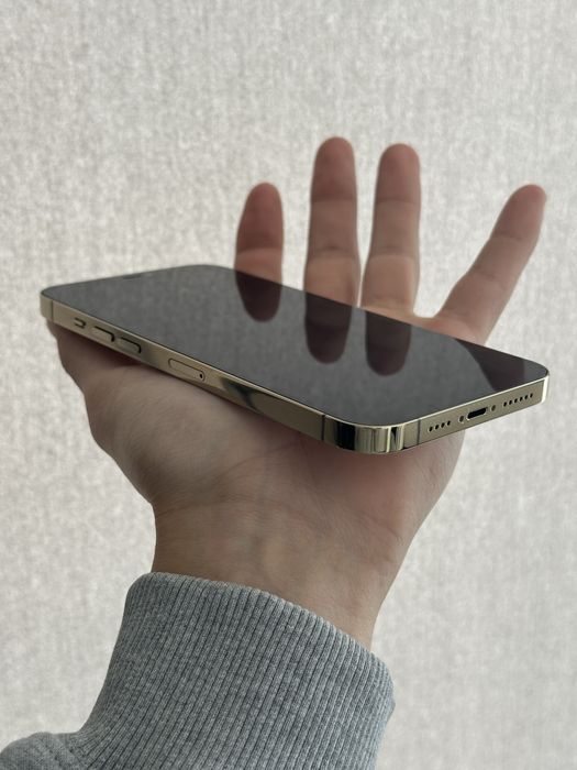 Iphone 12 Pro Max 256GB в отличном состоянии!