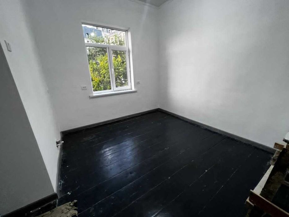 Продается 2 ух комн квартира на улице Урицкого.