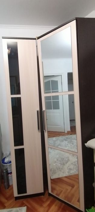 Угловой шкаф и пенал