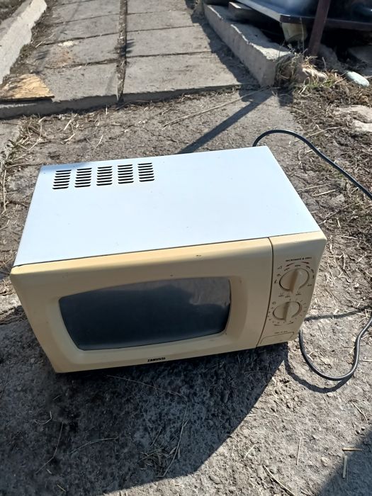 Микроволновка на запчасти
