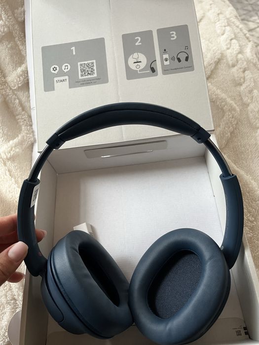 Новые наушники Sony