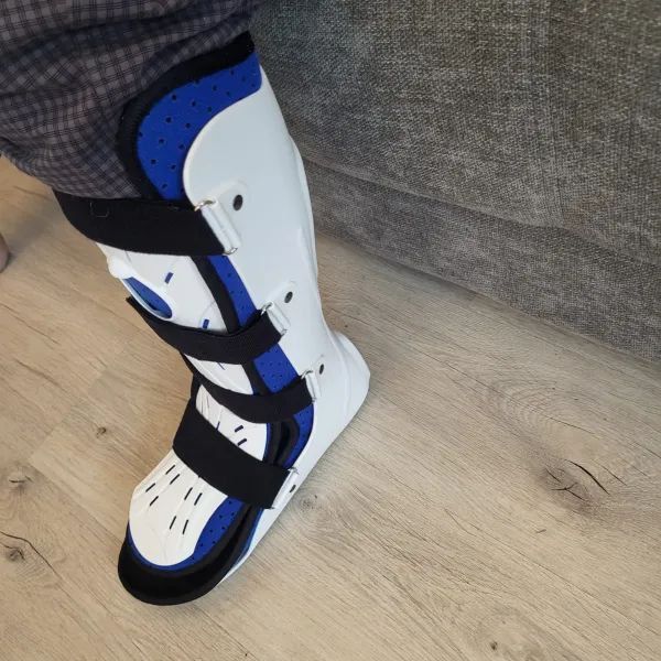 Ортез бандаж на голеностоп ортопедический жесткий правый и левый