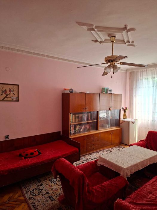 Продава се Двустаен апартамент в Пазарджик, Център - 69 кв.м за 870 €/кв.м - Снимка #2
