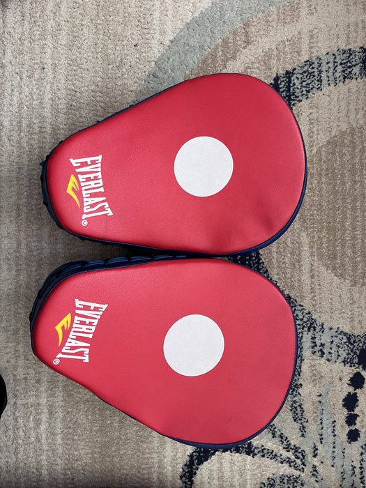 Набор бокс перчатки лапы и шлем