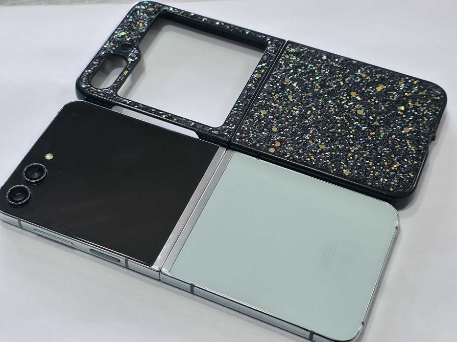 Samsung Galaxy Z Flip5 5G 256GB 8GB RAM Dual