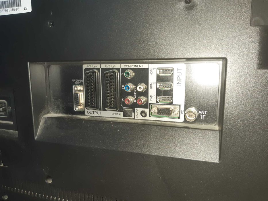 32 инча  LCD  Телевизор DAEWOO модел: LT32L