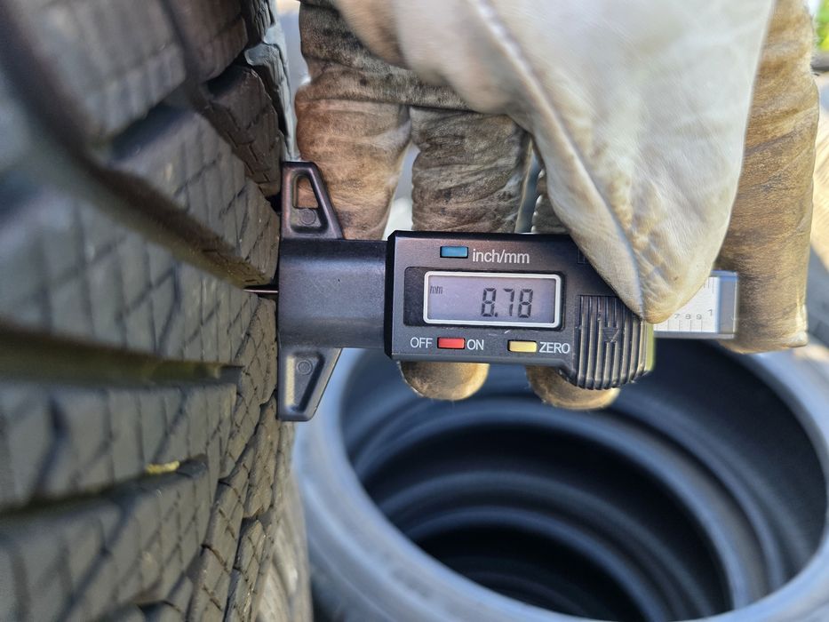 4бр Зимни гуми 215 45 20 - Pirelli