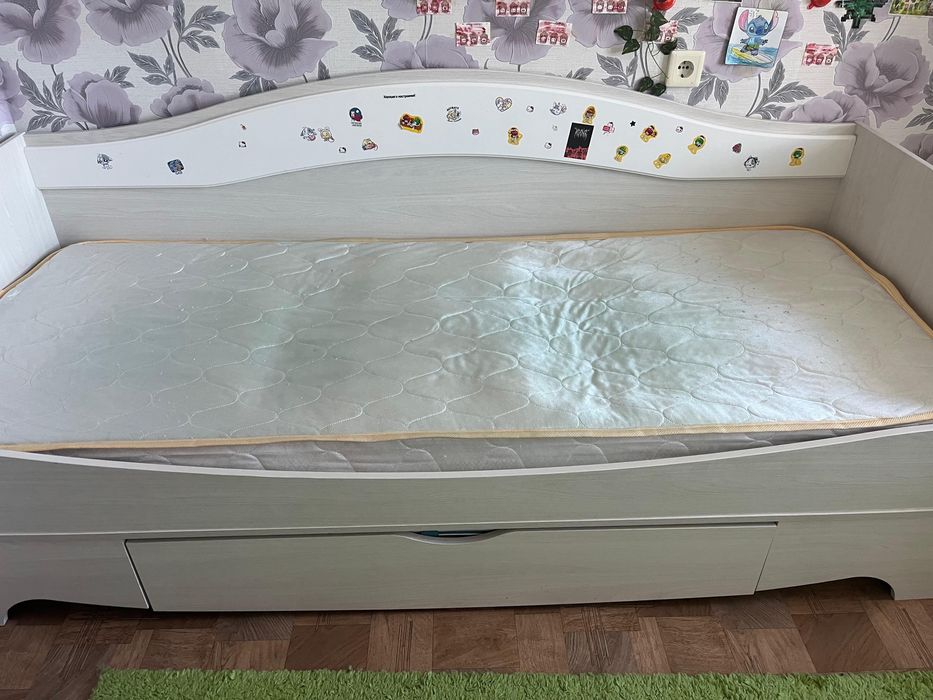 Продам кровать 78*196