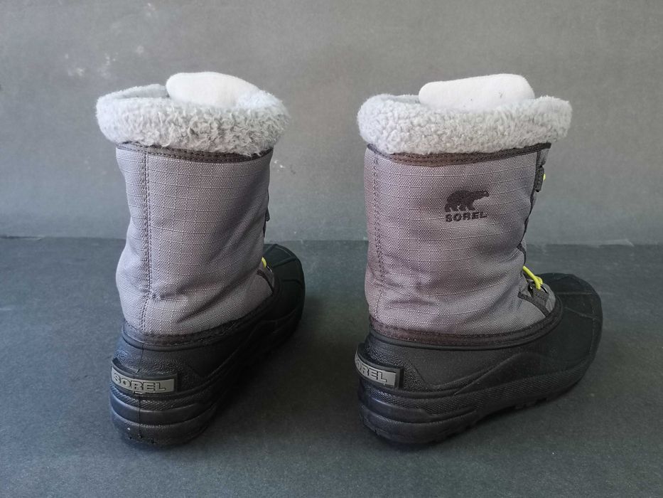 Bocanci  36 37 ghete copii moonboot dama SOREL Impermeabil Imblaniti