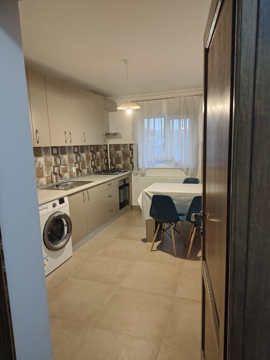 Apartament de inchiriat decomandat