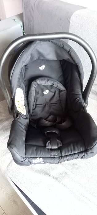 Продам детскую люльку в машину