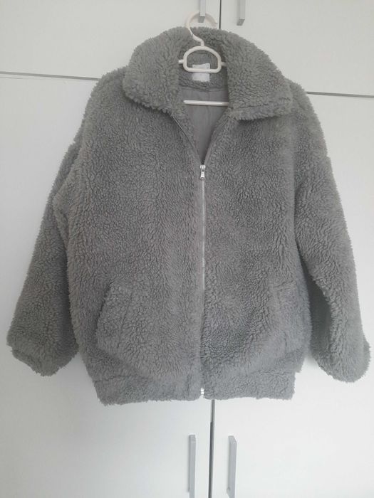 Дамско пухкаво късо сиво палто, размер - XS-S-M