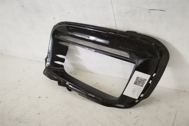 Ornament Grila Proiector Laterala Stanga Originala In Stare Buna Porsc