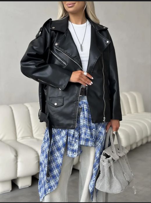 Продам женскую одежду