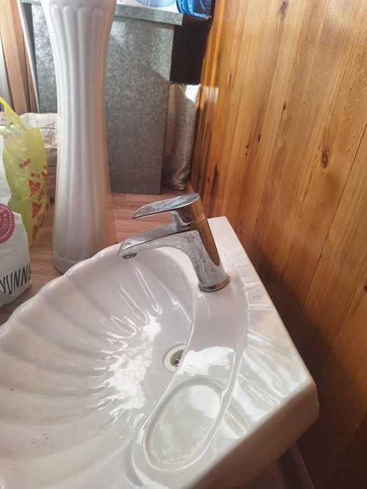 Мойка с подставкой в отличном состоянии