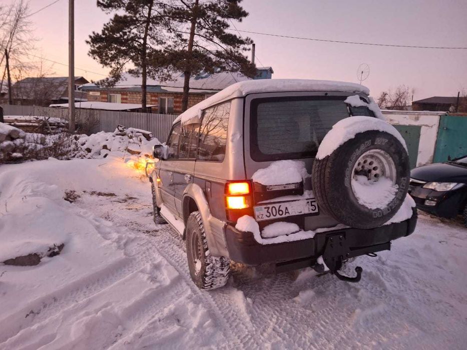 Митсубиси паджеро 2